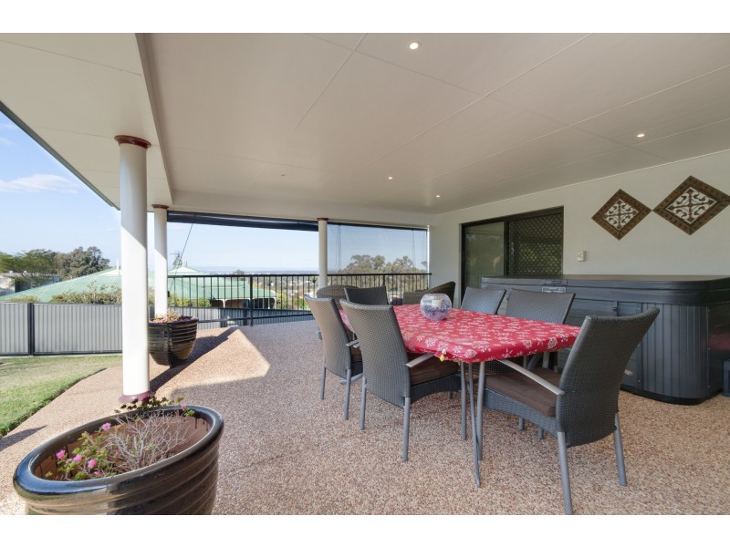 2 Daniel Drive, Warwick QLD 4370