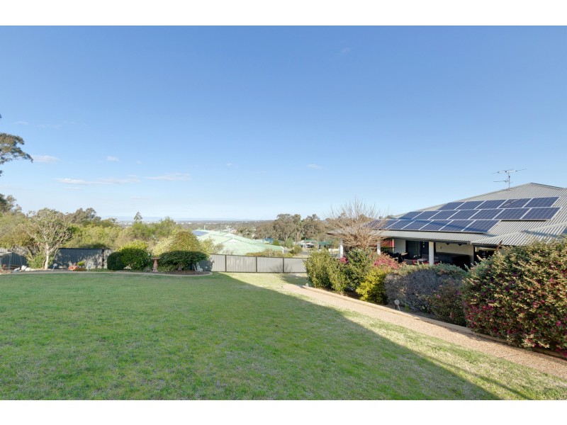 2 Daniel Drive, Warwick QLD 4370