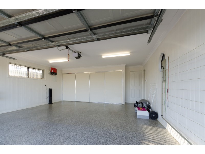2 Daniel Drive, Warwick QLD 4370