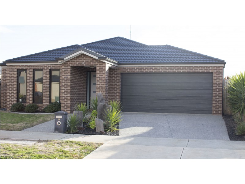 9 Yeoman Crescent, Leopold VIC 3224