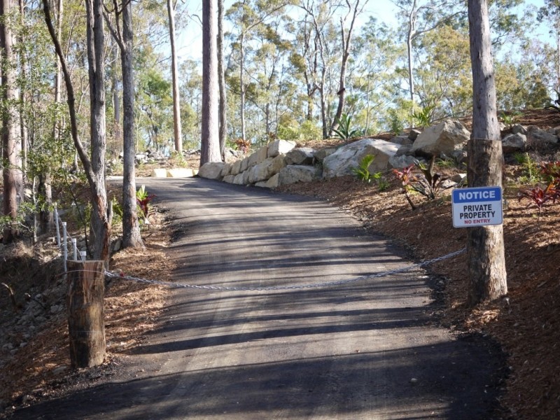 1 McLean Rd Sth, Camp Mountain QLD 4520