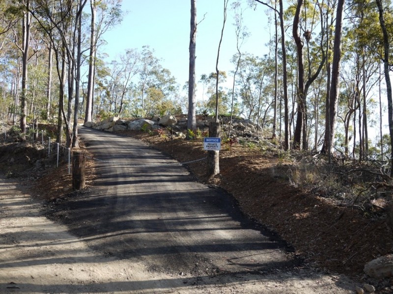 1 McLean Rd Sth, Camp Mountain QLD 4520