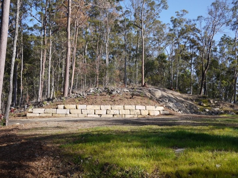 1 McLean Rd Sth, Camp Mountain QLD 4520