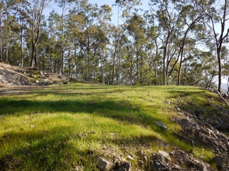 1 McLean Rd Sth, Camp Mountain QLD 4520