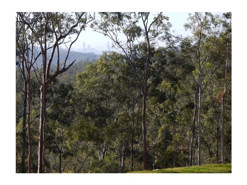 1 McLean Rd Sth, Camp Mountain QLD 4520