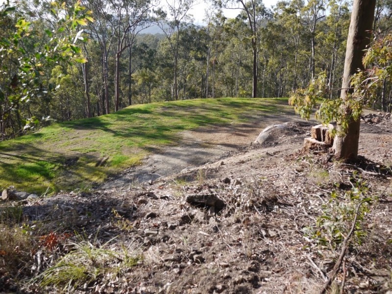 1 McLean Rd Sth, Camp Mountain QLD 4520