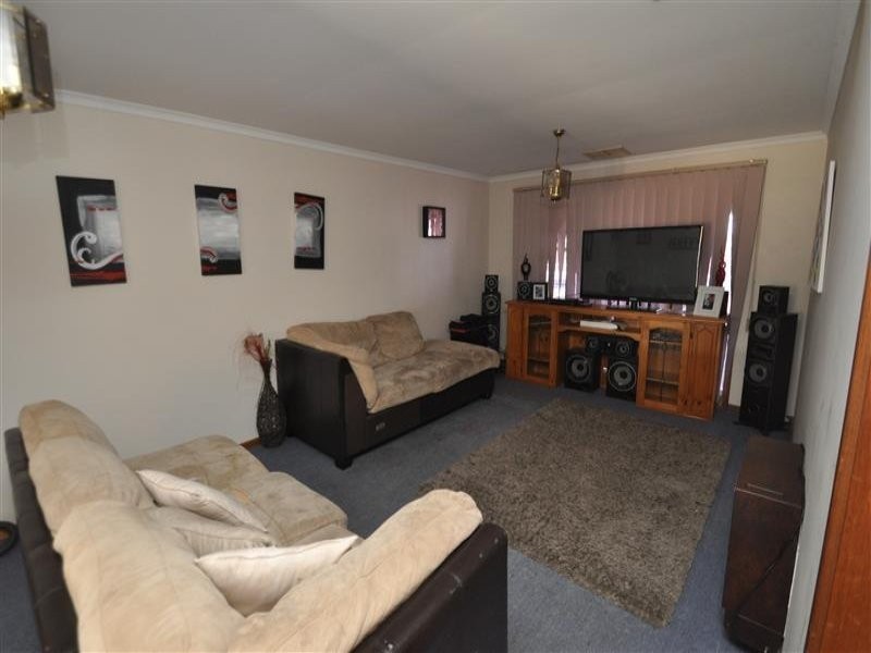 31 ARCOONA STREET, Roxby Downs SA 5725