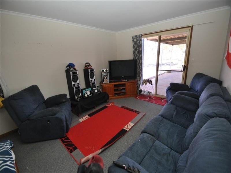 31 ARCOONA STREET, Roxby Downs SA 5725