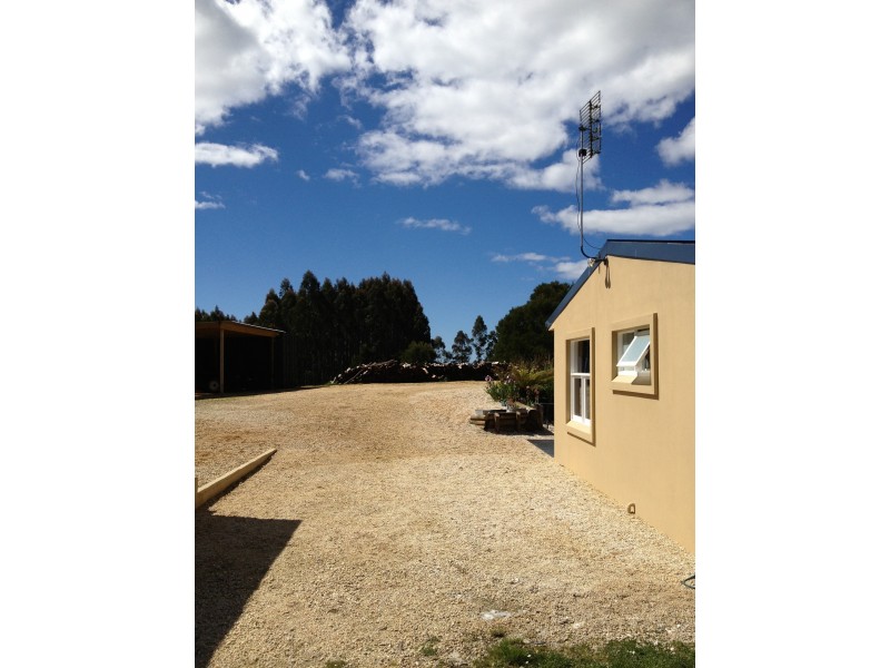 184 Lyons Road, Lapoinya TAS 7325