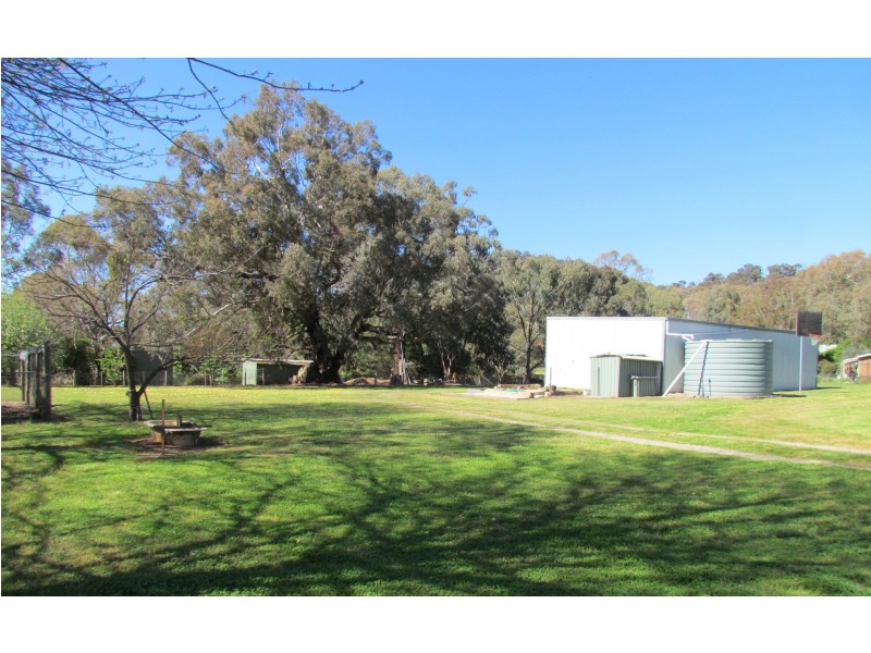 14 Ogilvies Road, Mansfield VIC 3722