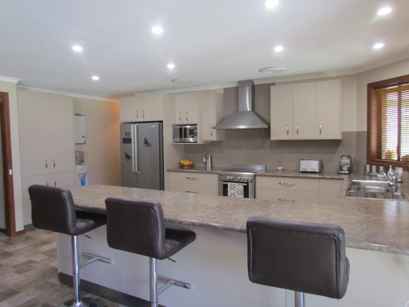 14 Ogilvies Road, Mansfield VIC 3722