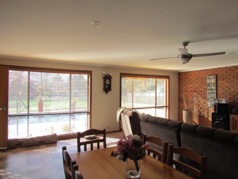 14 Ogilvies Road, Mansfield VIC 3722