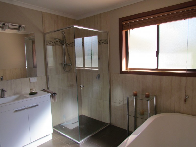 14 Ogilvies Road, Mansfield VIC 3722