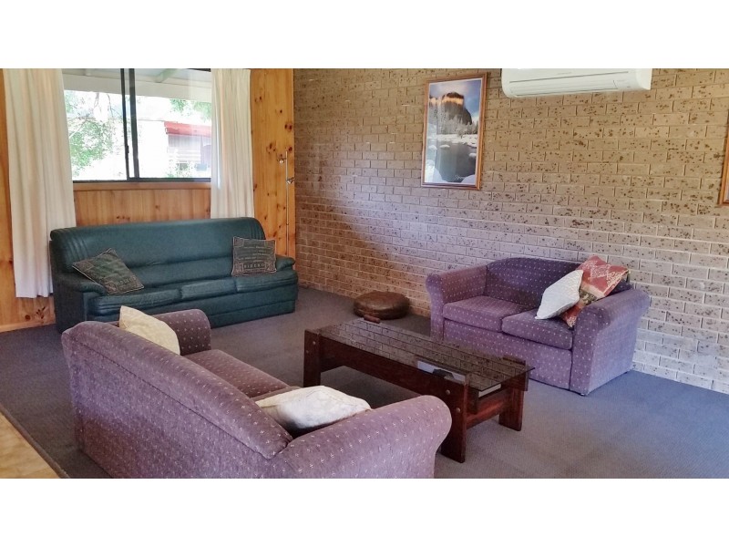 14 Karnu Court, Bright VIC 3741