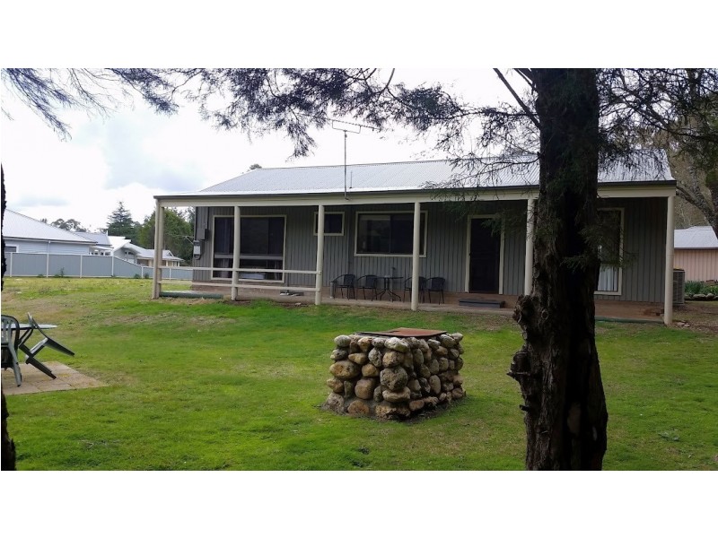 14 Karnu Court, Bright VIC 3741