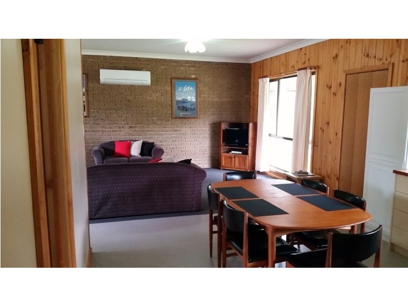 14 Karnu Court, Bright VIC 3741