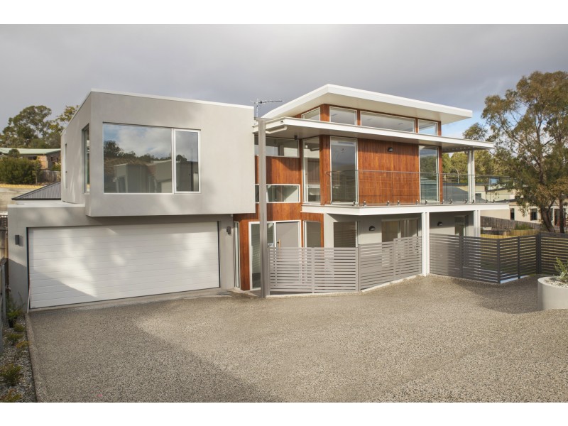 a/3 Dianella Drive, Blackmans Bay TAS 7052