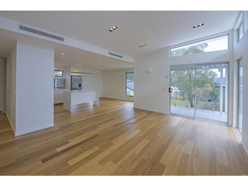 a/3 Dianella Drive, Blackmans Bay TAS 7052