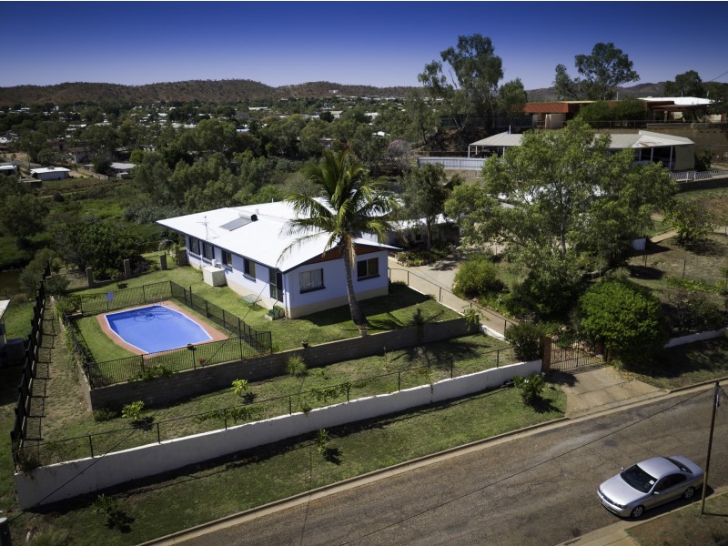 10 Sixth Av, Mount Isa City QLD 4825