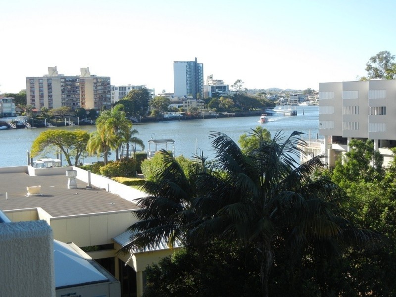 44 Ferry St, Kangaroo Point QLD 4169
