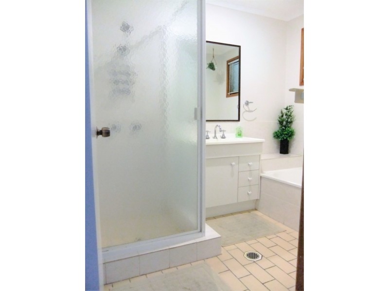 26 Quarrian Crescent, Beenleigh QLD 4207