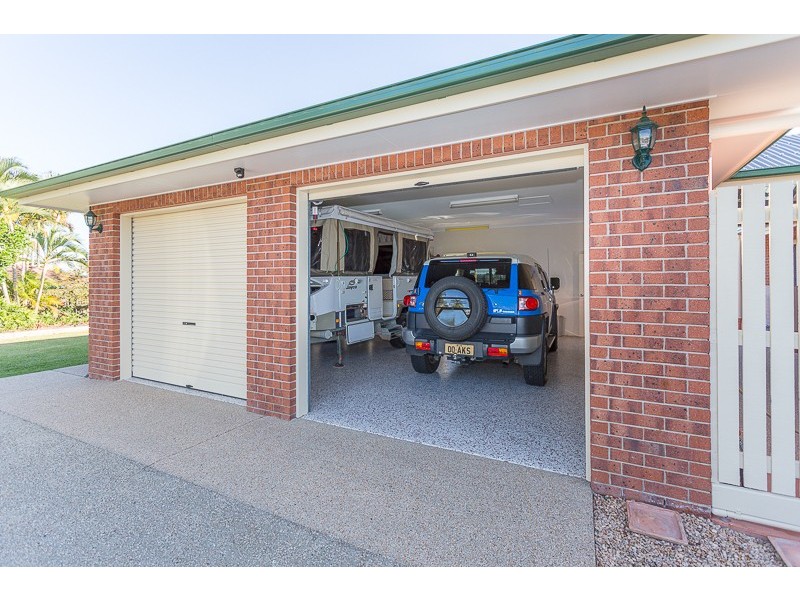 6 Panorama Court, Rural View QLD 4740