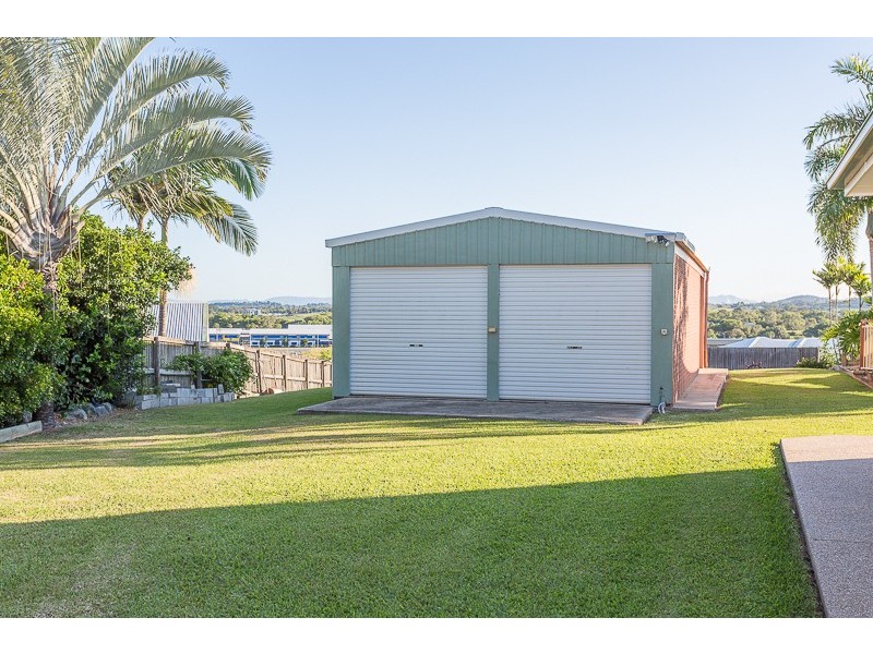 6 Panorama Court, Rural View QLD 4740