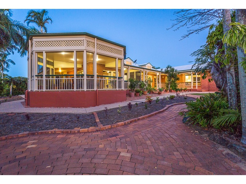6 Panorama Court, Rural View QLD 4740