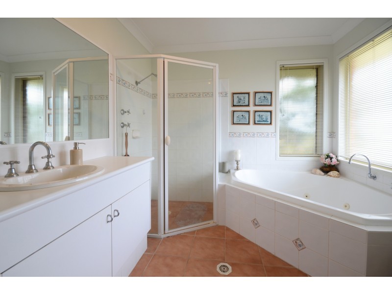 17 Bush Drive, South Grafton NSW 2460