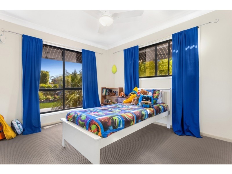 38 Affleck Avenue, Petrie QLD 4502