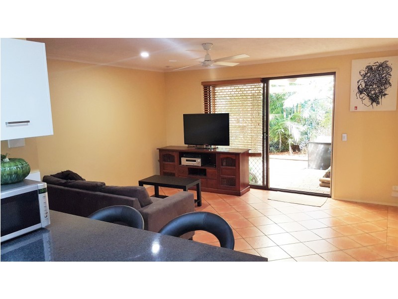 2/52 Botanical Drive, Labrador QLD 4215