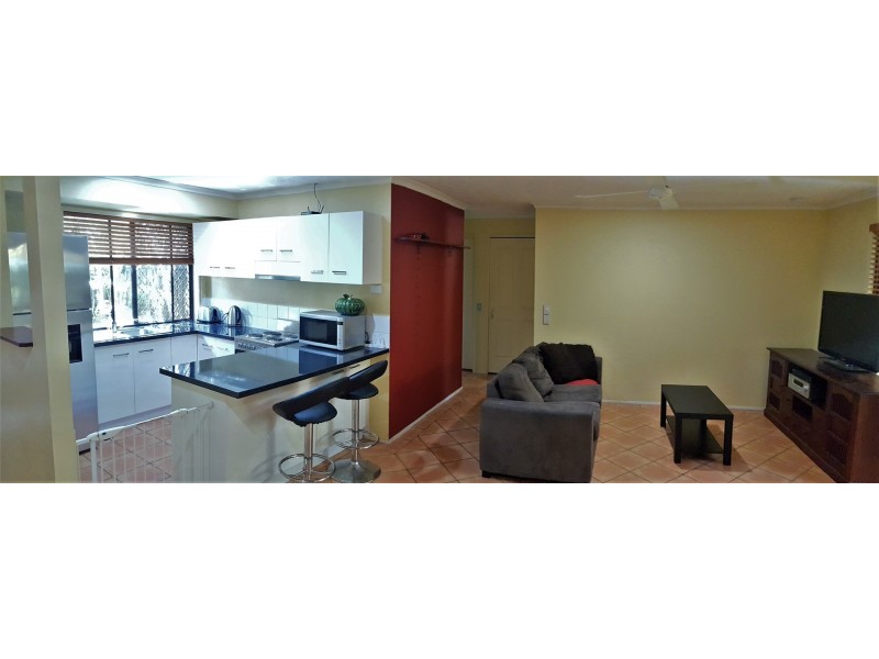 2/52 Botanical Drive, Labrador QLD 4215