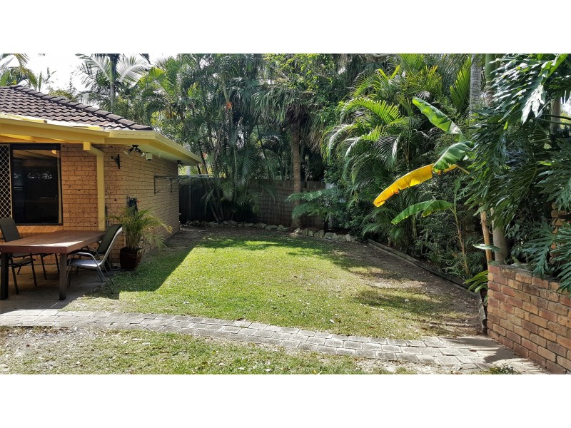 2/52 Botanical Drive, Labrador QLD 4215