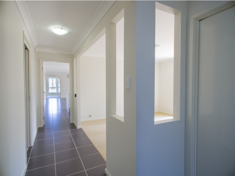 68 Settlement Drive, Wadalba NSW 2259
