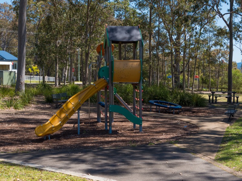 68 Settlement Drive, Wadalba NSW 2259