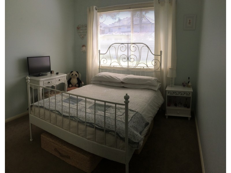 11 Tobin Avenue, Camden Park NSW 2570