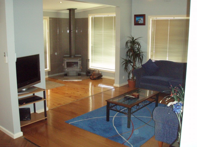 13 Spring St, Port Albert VIC 3971