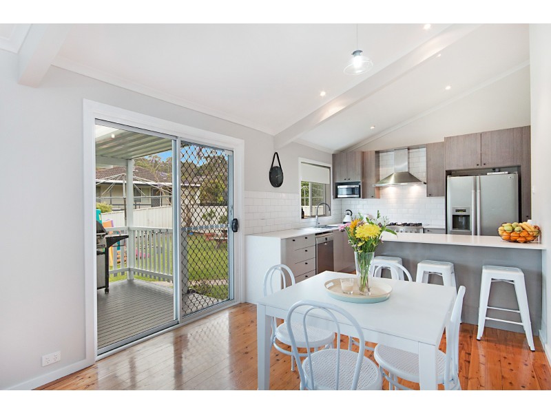 35 Cranbrook Parade, Rankin Park NSW 2287