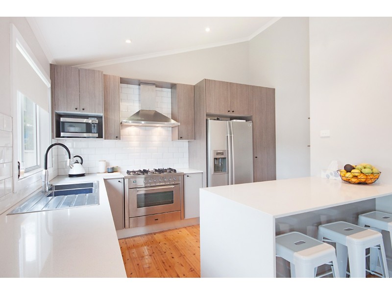 35 Cranbrook Parade, Rankin Park NSW 2287