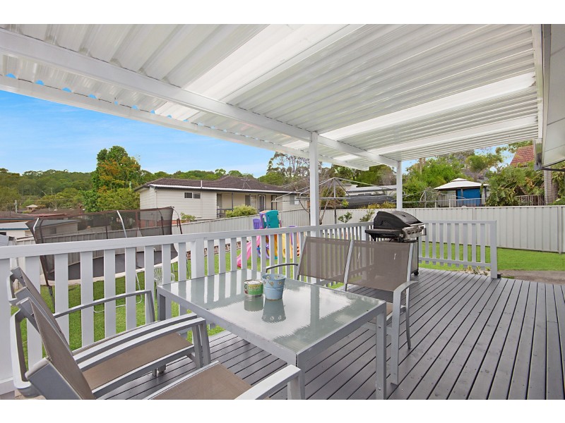 35 Cranbrook Parade, Rankin Park NSW 2287