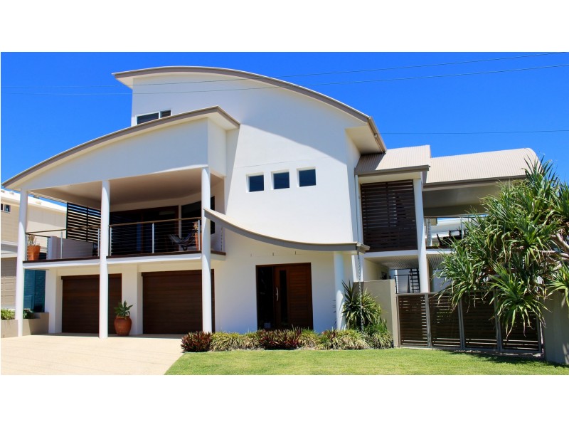 2 Signal St, Emerald Beach NSW 2456