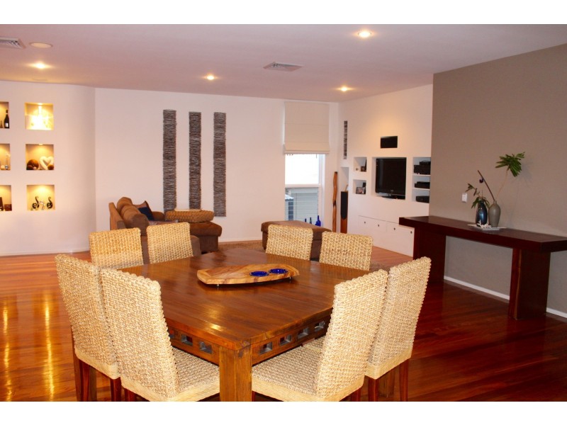 2 Signal St, Emerald Beach NSW 2456