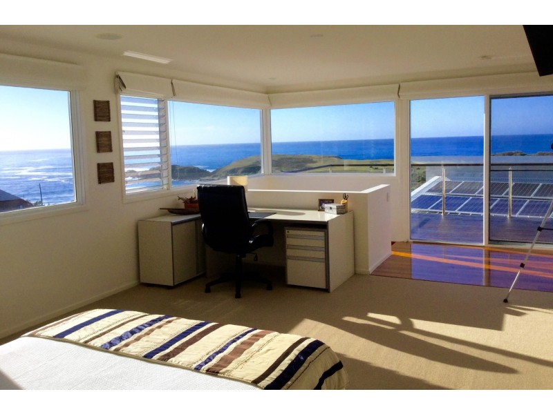 2 Signal St, Emerald Beach NSW 2456