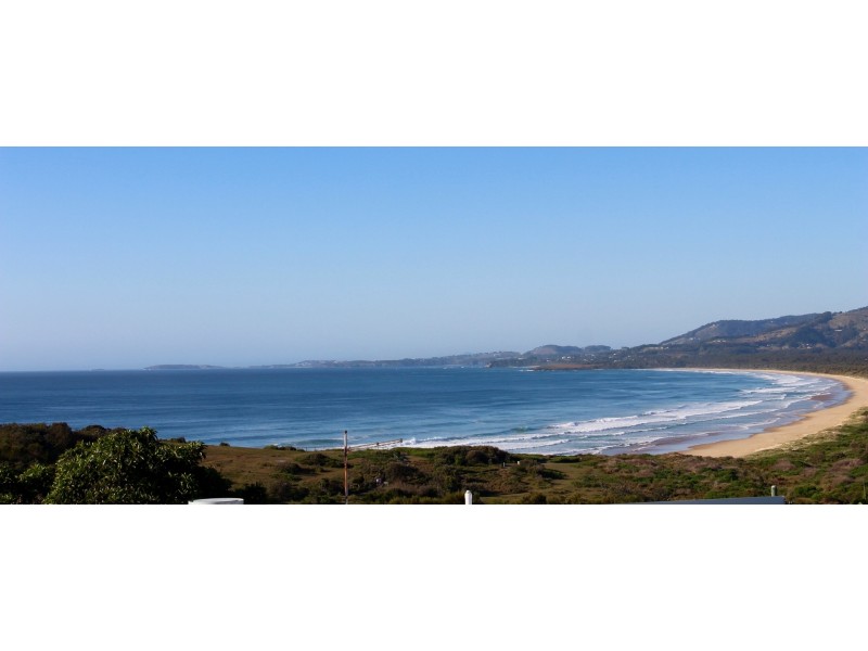 2 Signal St, Emerald Beach NSW 2456