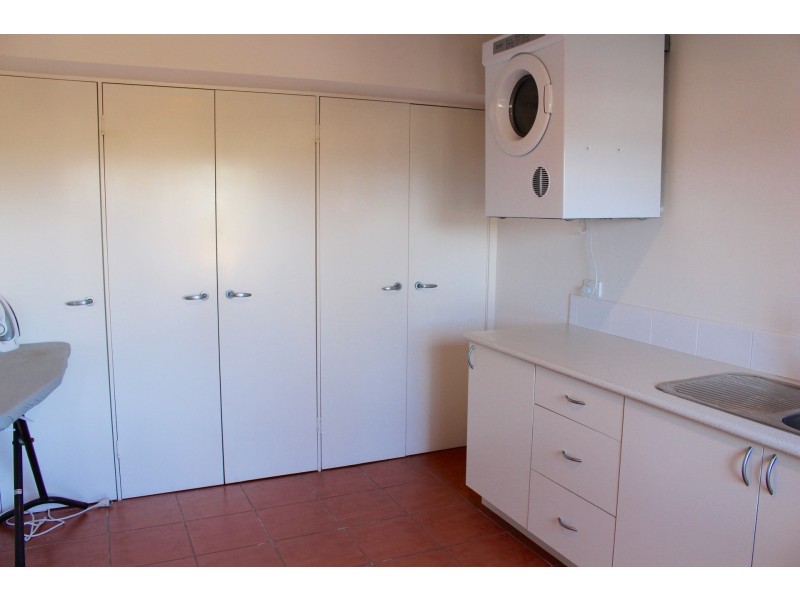 2 Signal St, Emerald Beach NSW 2456