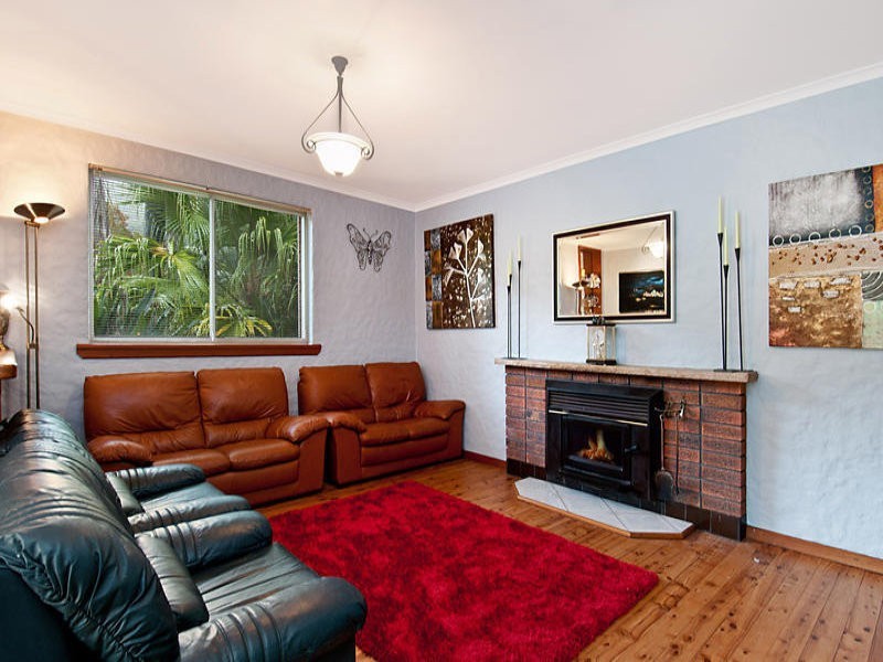 13  Sullens Avenue, East Gosford NSW 2250