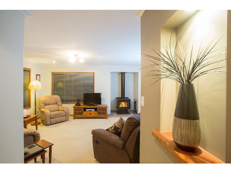 24 Palm Ridge Drive, Richmond QLD 4740