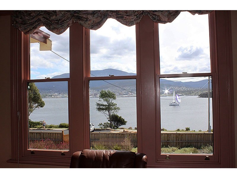 13 Victoria Esplanade, Bellerive TAS 7018