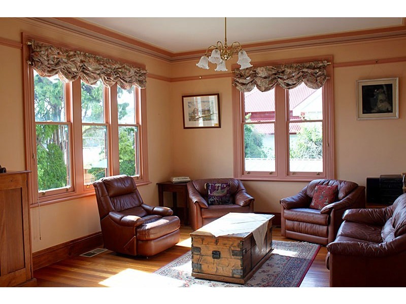 13 Victoria Esplanade, Bellerive TAS 7018