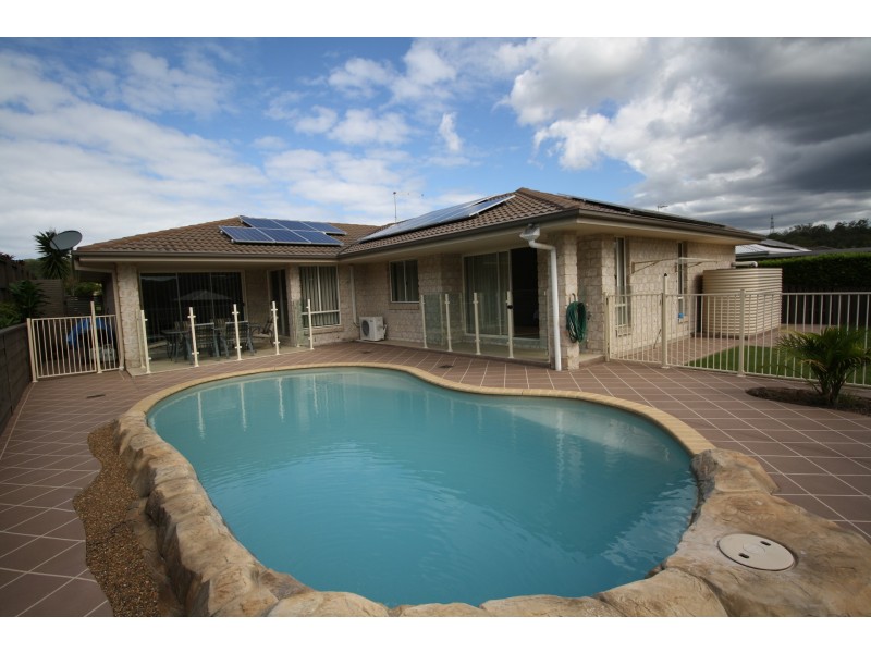 106 Wunburra Circle, Pacific Pines QLD 4211